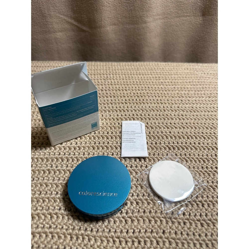 Colorescience Natural Finish Pressed Foundation SPF 20 Medium Sand 0.42 oz